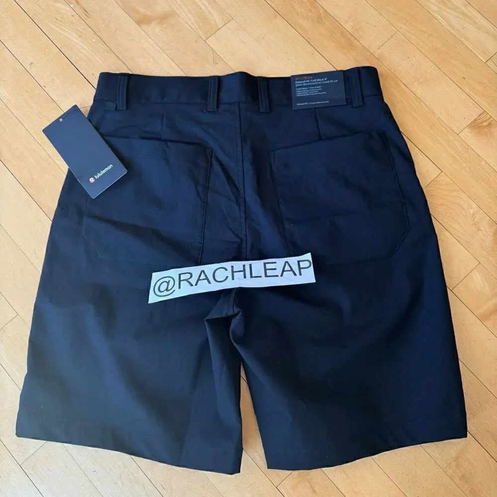 Lululemon Relaxed Fit Twill short 9” size 31